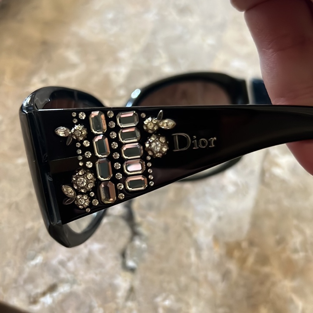 Dior Sunglasses - Picture 4 of 6